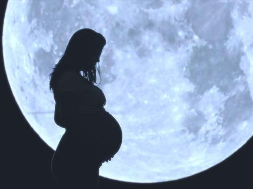 Embarazo y Luna Llena